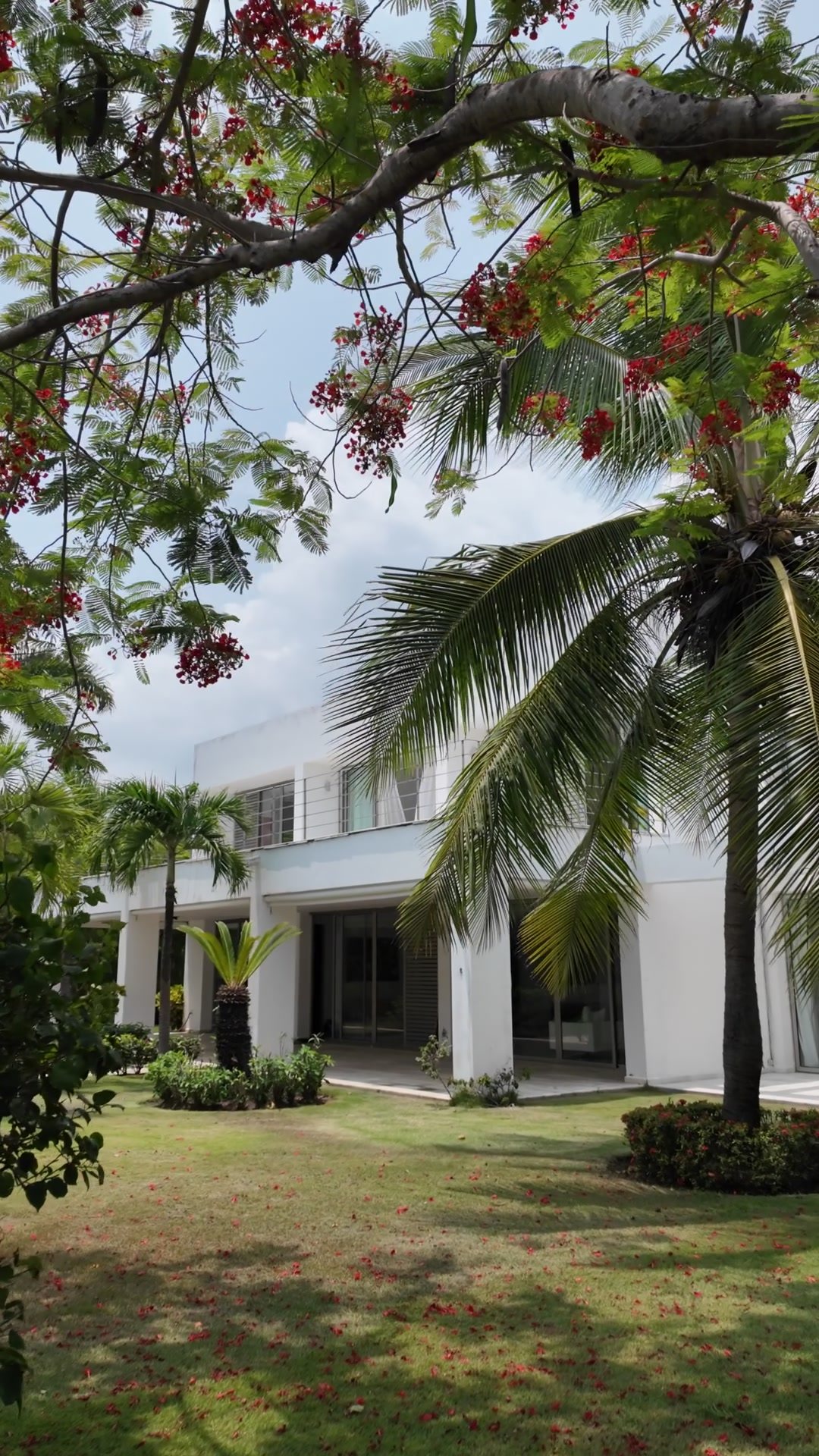 Private villa exterior in Playa Nueva Romana